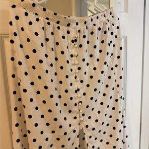 Boohoo White and Black Polka Dot Skirt
